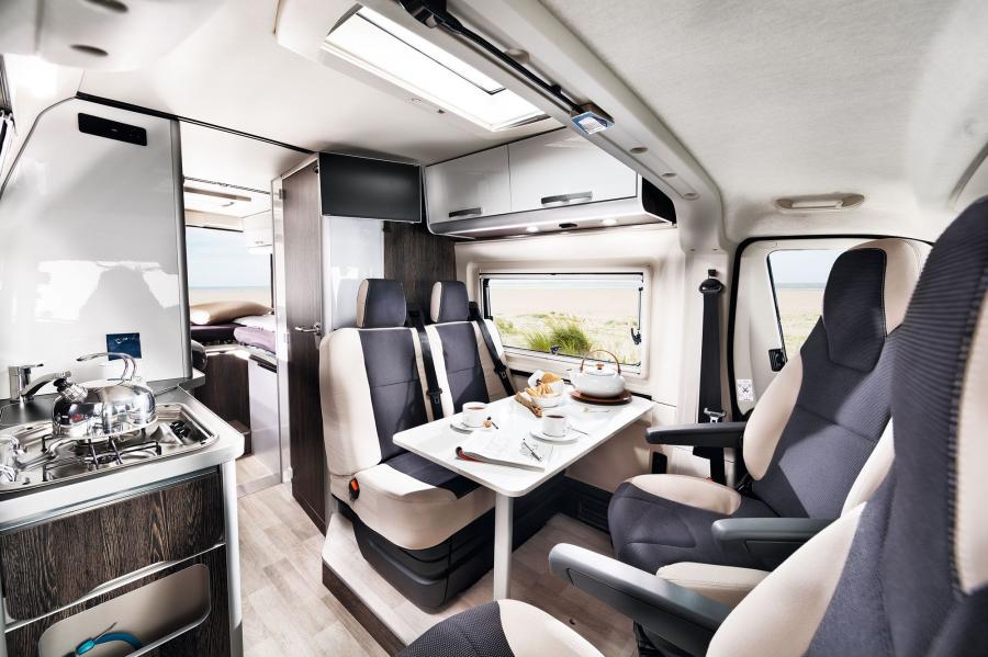 Интерьер Westfalia Columbus 2015 года  (фото 4 из 10)